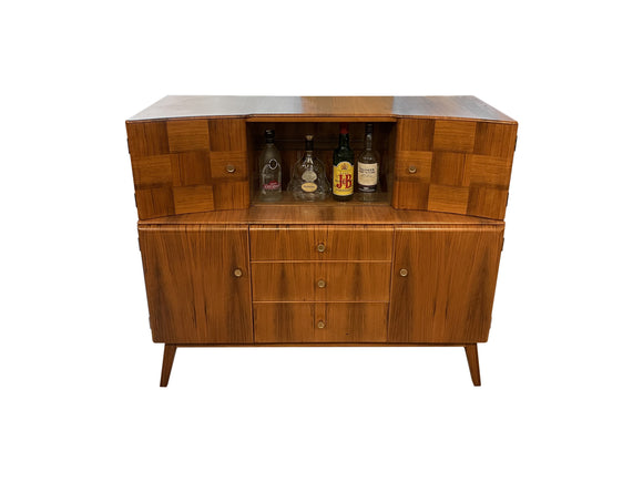 Mid-Century Bar by Beautility